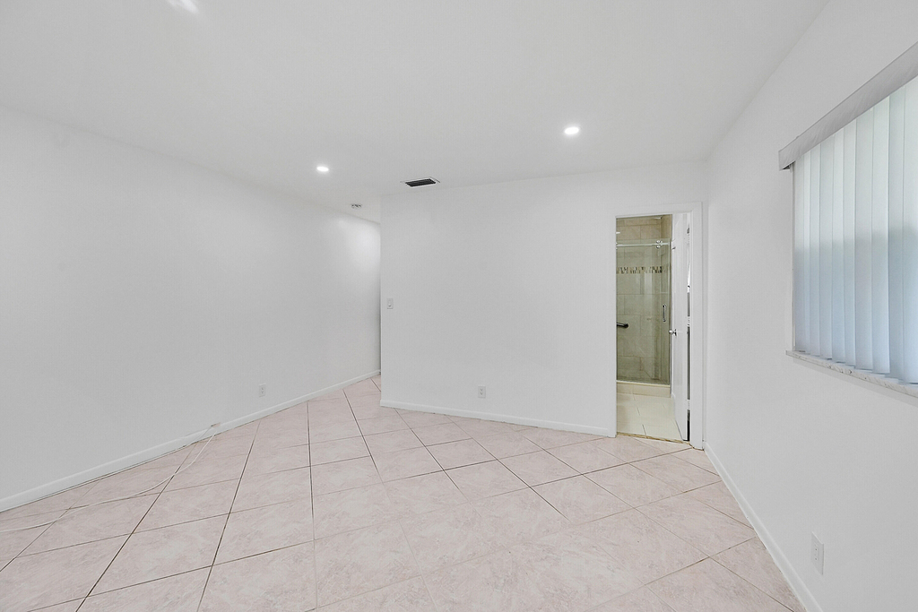 7240 Nw 8th Court - Photo 17