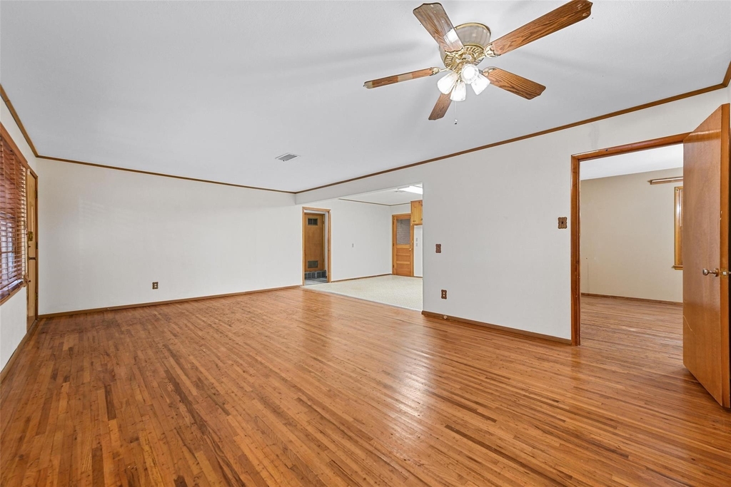 532 June Drive - Photo 3