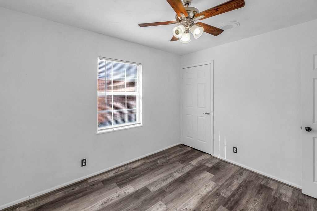6503 Flamingo Road - Photo 21