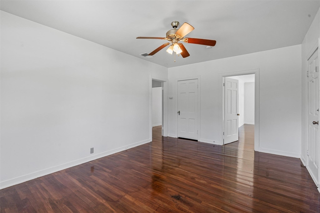 720 E Walnut Street - Photo 8