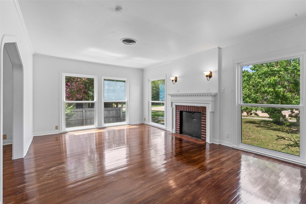 720 E Walnut Street - Photo 9