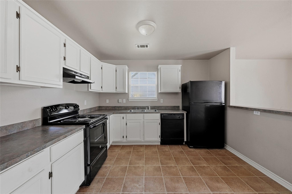 113 W Wilson Avenue - Photo 7
