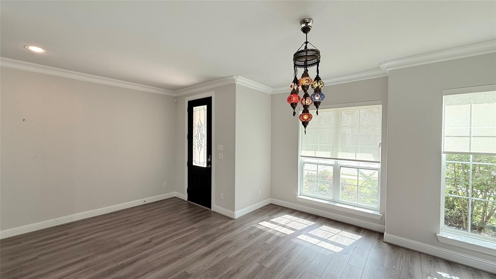 315 Chandan Way - Photo 8