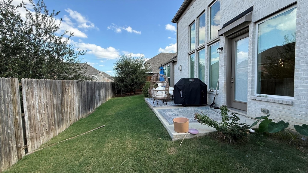 315 Chandan Way - Photo 22