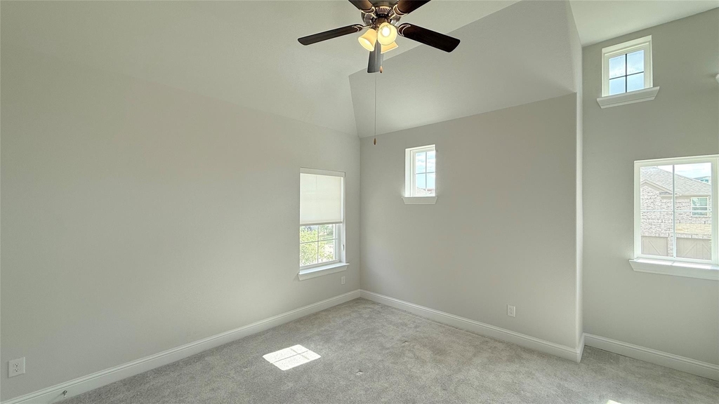315 Chandan Way - Photo 12