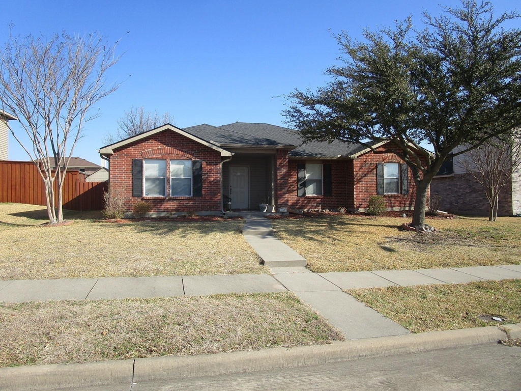1410 Quail Meadow Drive - Photo 0