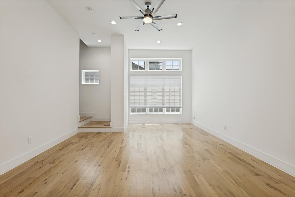 1910 Caddo Street - Photo 6
