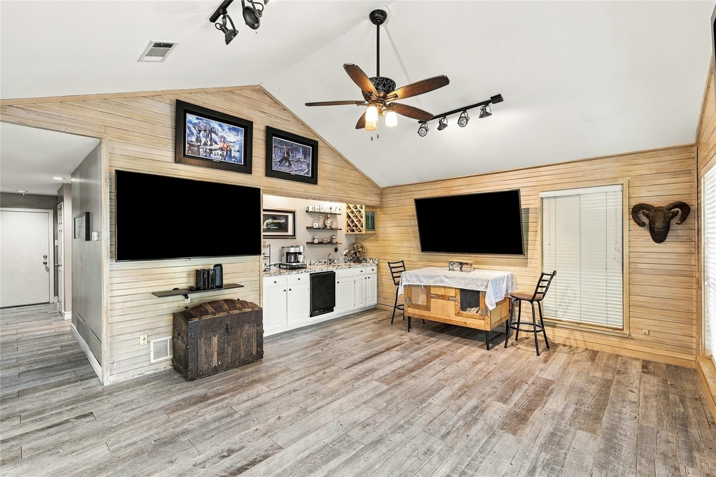 707 Findlay Drive - Photo 15