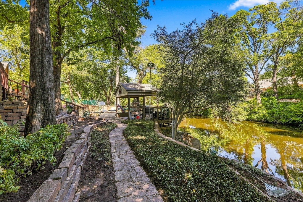 707 Findlay Drive - Photo 36