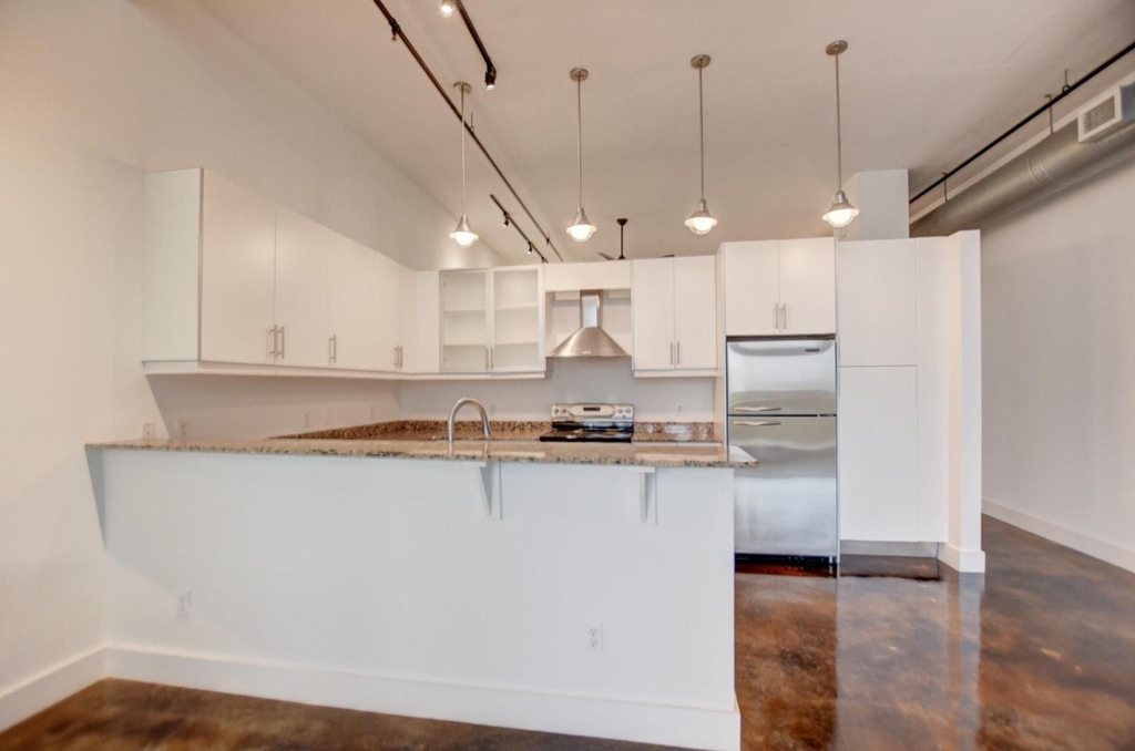 180 Ne 4th Avenue - Photo 5