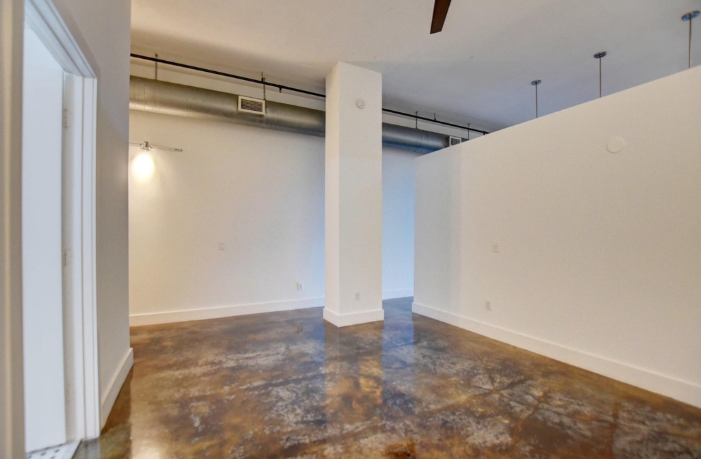 180 Ne 4th Avenue - Photo 7