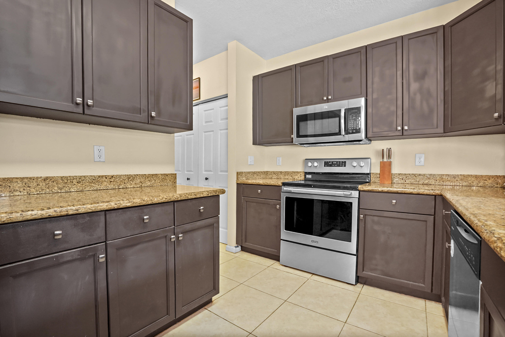 9670 Wolcott Place - Photo 9
