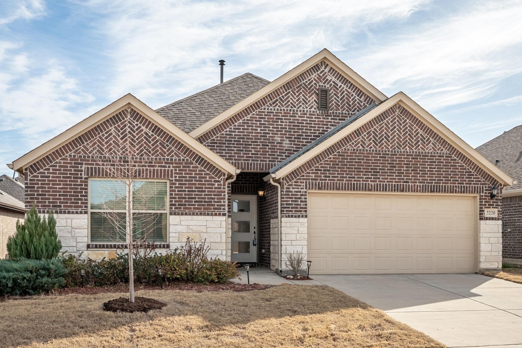 3220 Puffin Lane - Photo 0