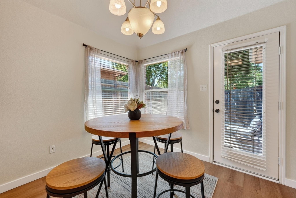 6105 Cheyenne Drive - Photo 11