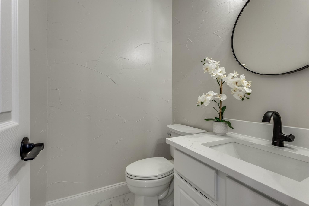7800 Glenoaks Drive - Photo 20