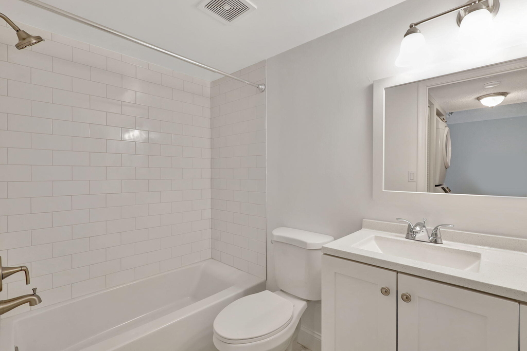 321 Norwood Terrace - Photo 7