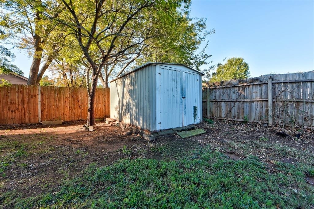 11044 Folkstone Drive - Photo 46