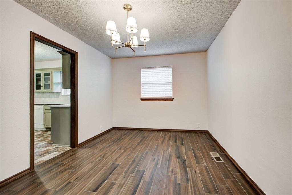 11044 Folkstone Drive - Photo 13