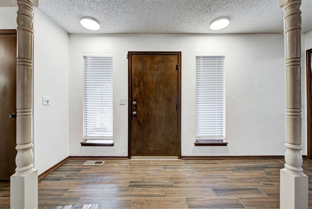 11044 Folkstone Drive - Photo 6