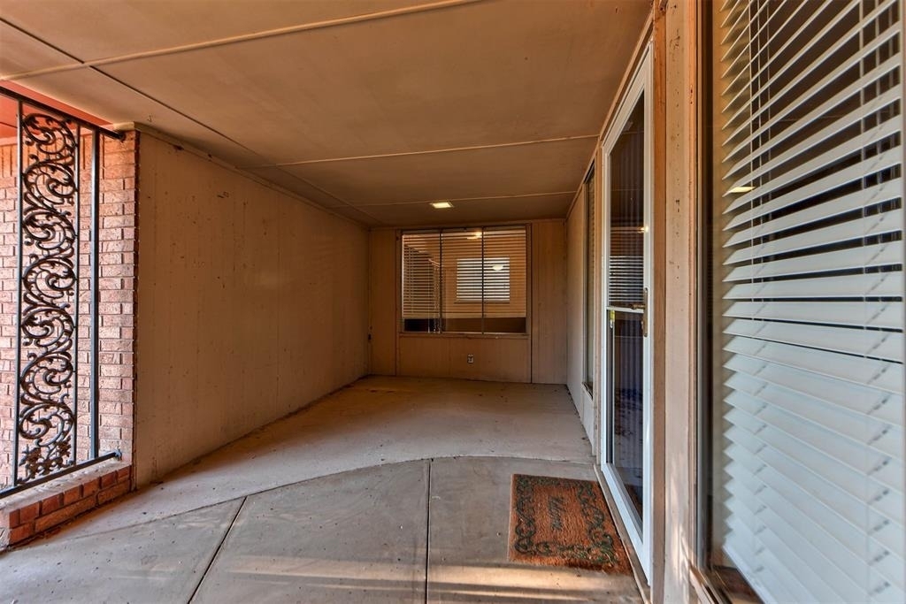 11044 Folkstone Drive - Photo 4