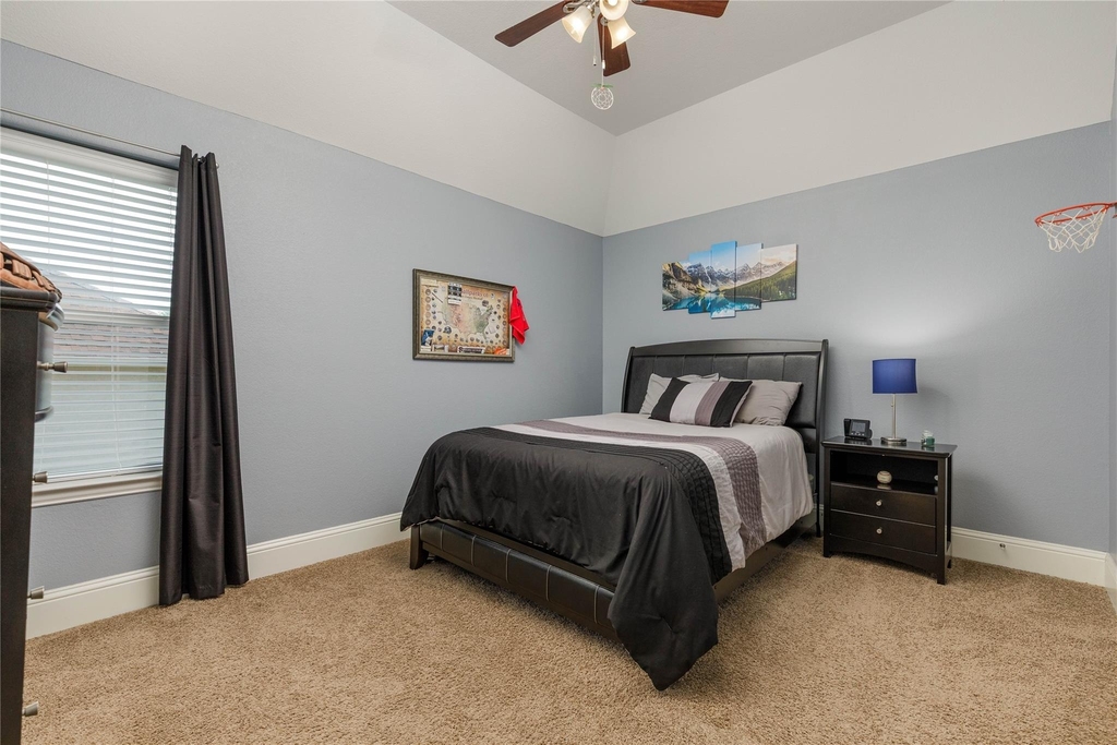 13888 Eleanor Avenue - Photo 28