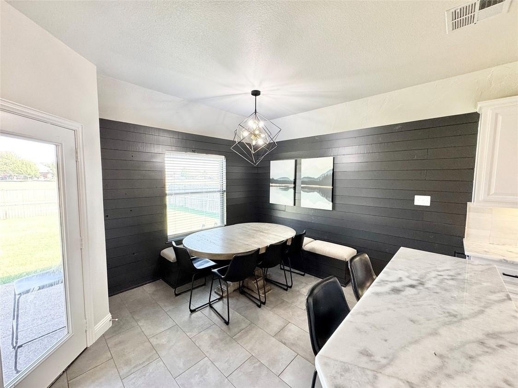 124 Country Lakes Boulevard - Photo 8