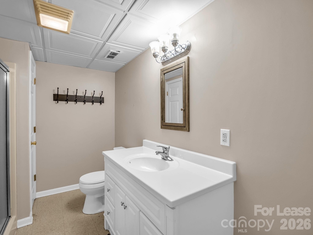 335 Melrose Avenue - Photo 33