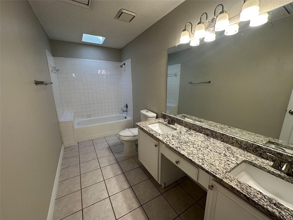 619 White Oak Street - Photo 12