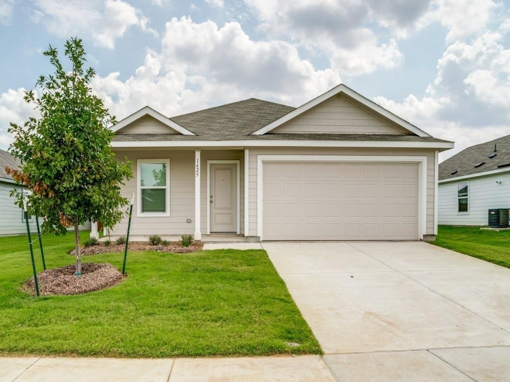 1625 Baugh Street - Photo 0