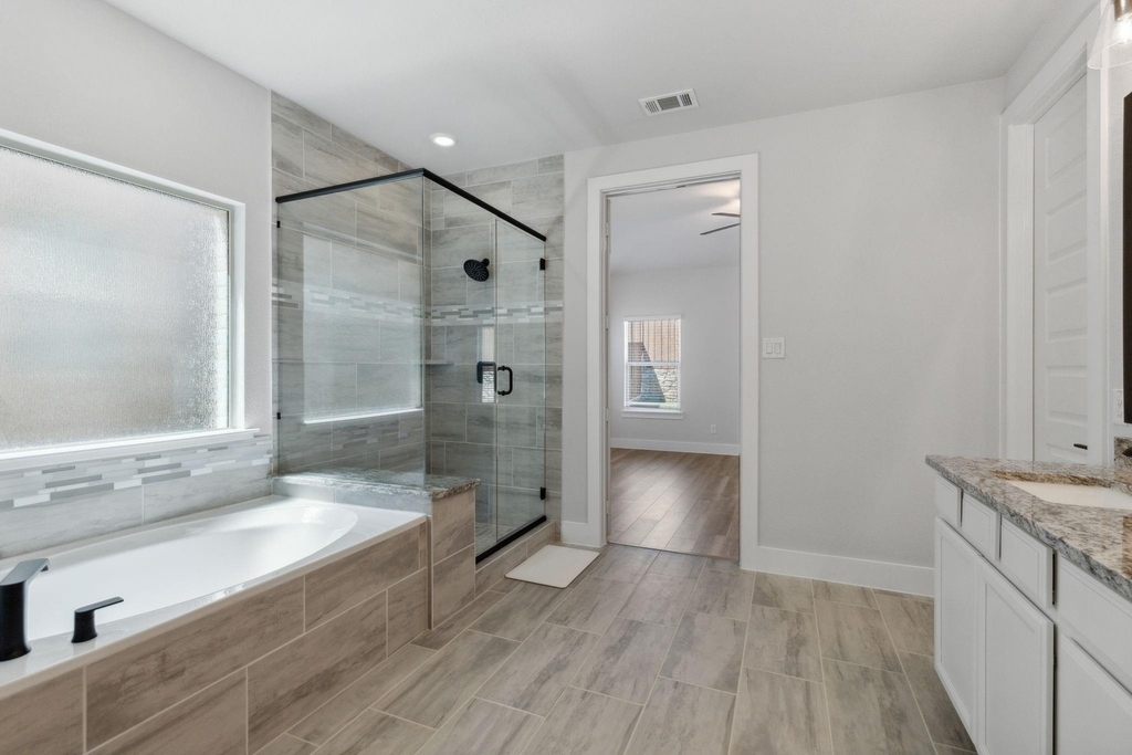 2453 Yosemite Way - Photo 16