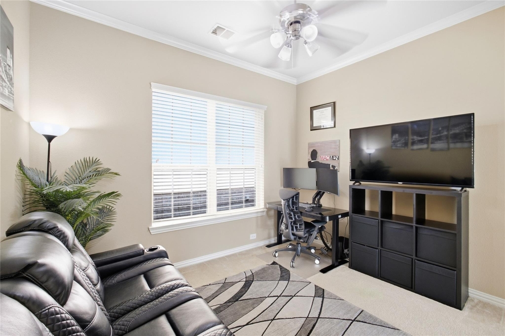 3009 Hereford Drive - Photo 4