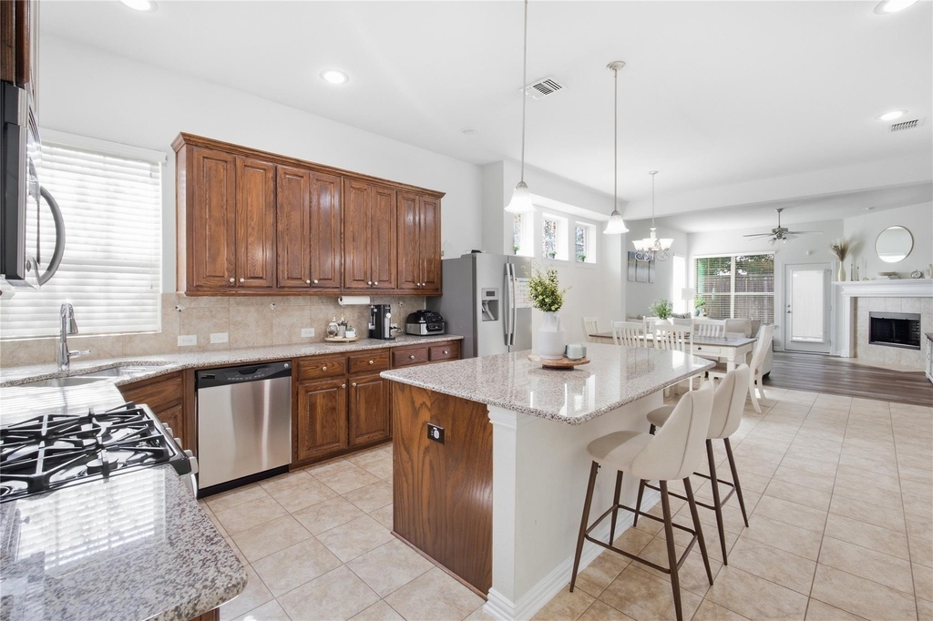 3009 Hereford Drive - Photo 5