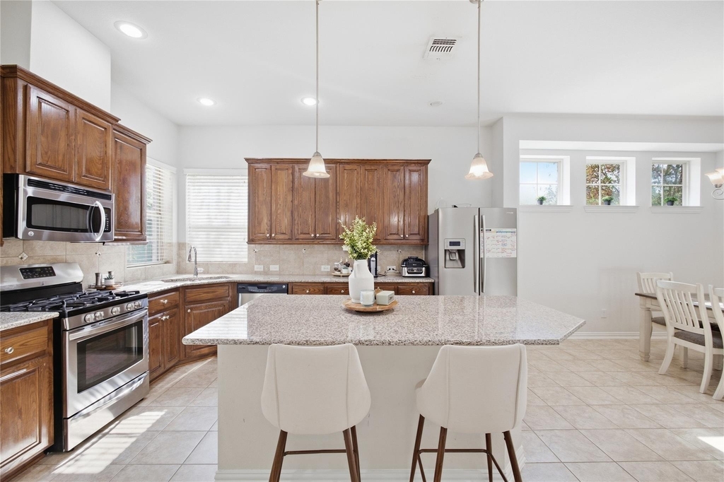 3009 Hereford Drive - Photo 6