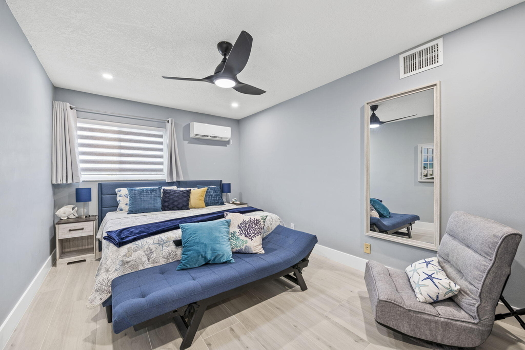 2205 N Surf Road - Photo 34