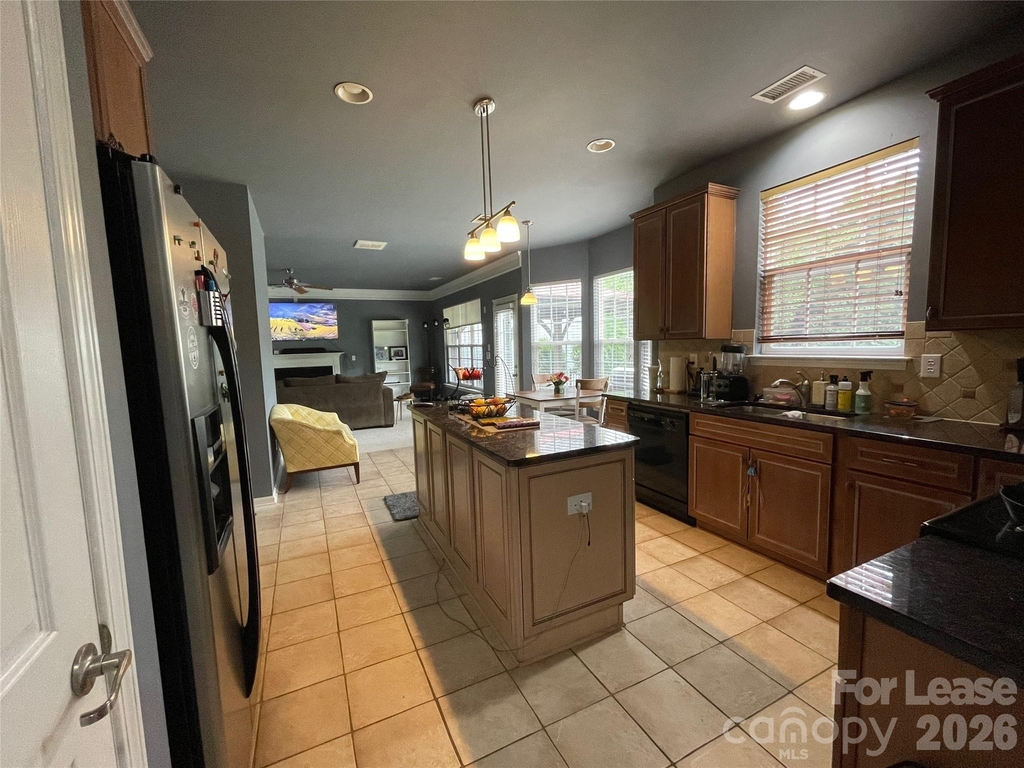 9709 Glenburn Lane - Photo 10