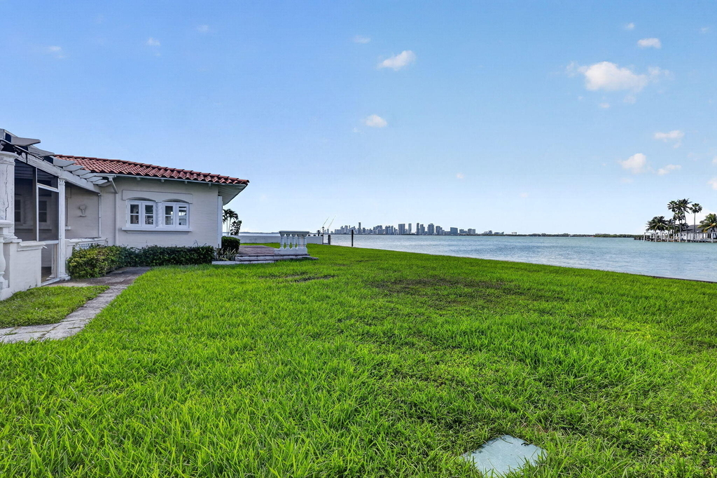 7500 W Treasure Drive - Photo 40