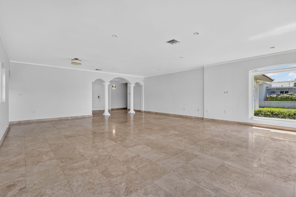 7500 W Treasure Drive - Photo 12
