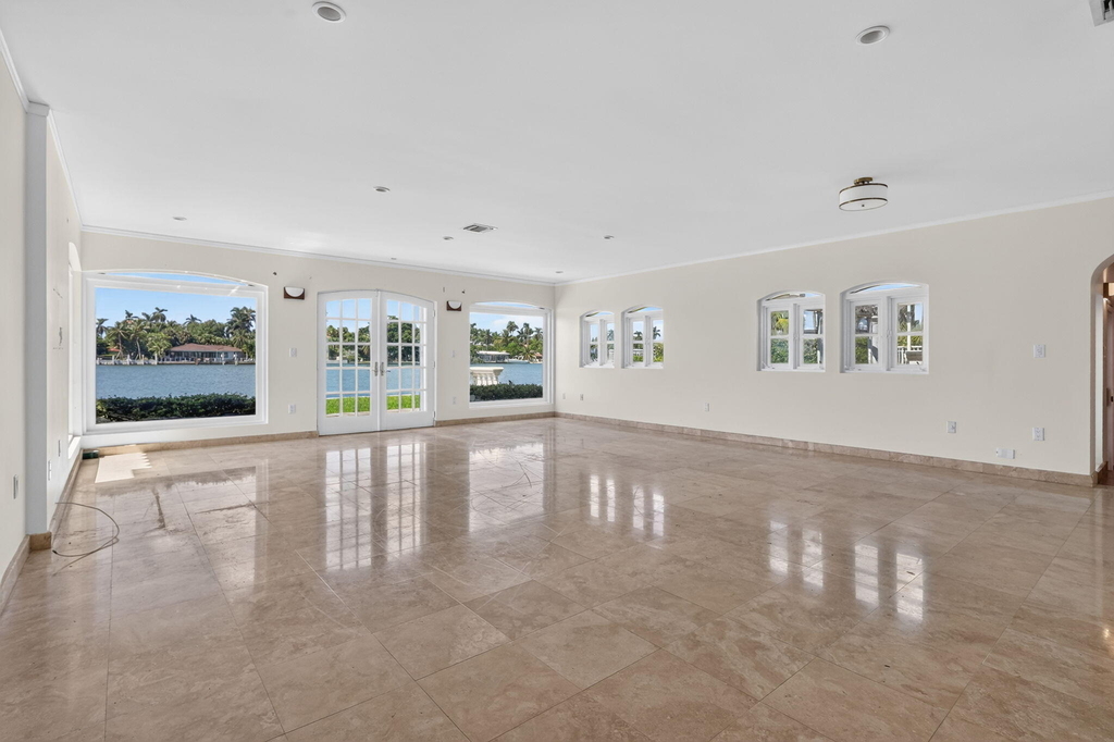 7500 W Treasure Drive - Photo 10