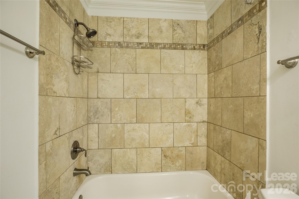 448 N Summit Avenue - Photo 18