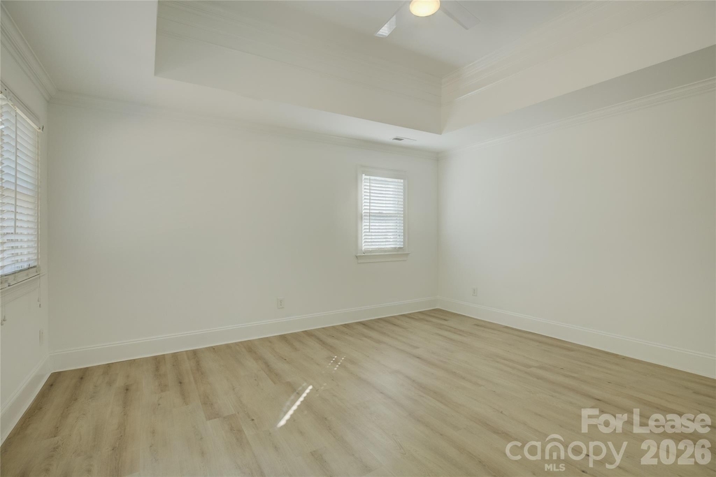 448 N Summit Avenue - Photo 32