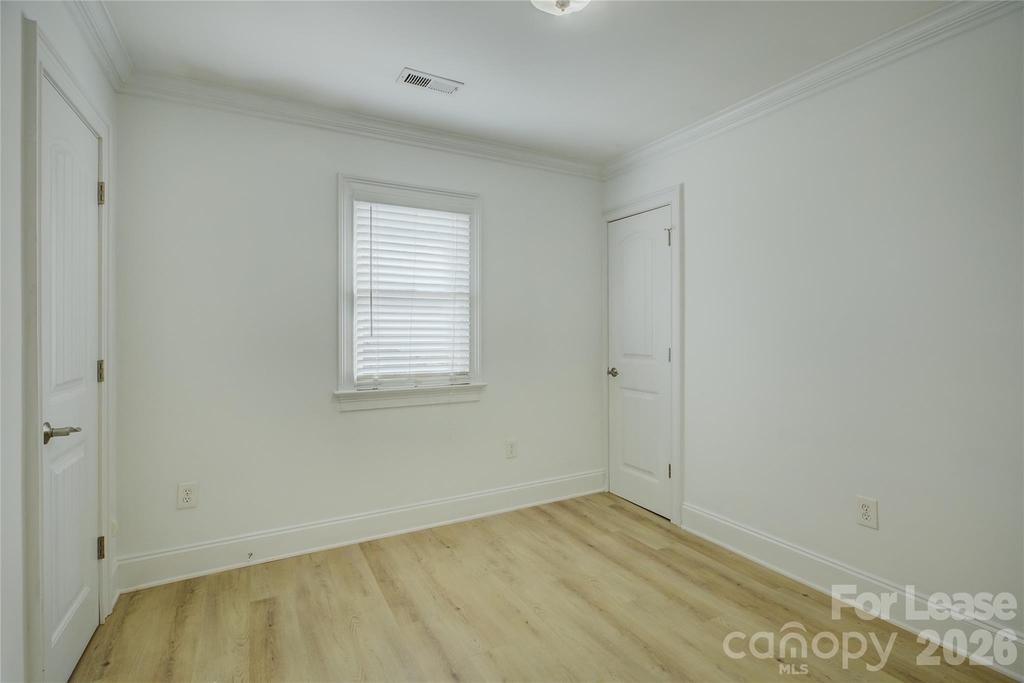448 N Summit Avenue - Photo 19