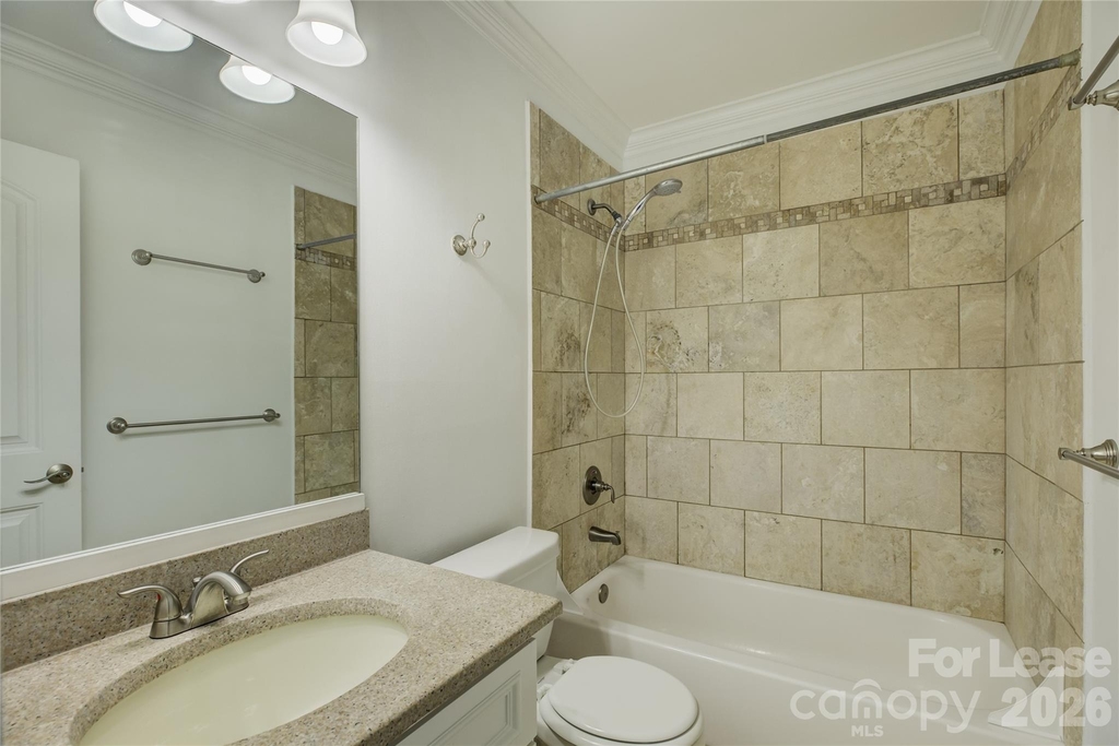 448 N Summit Avenue - Photo 23