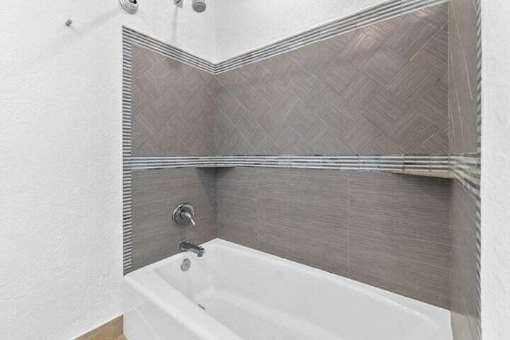 653 Nw 10th Court - Photo 22