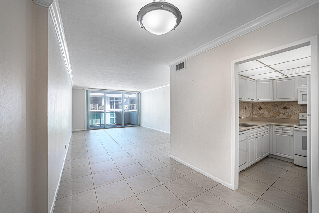 1200 West Avenue - Photo 6