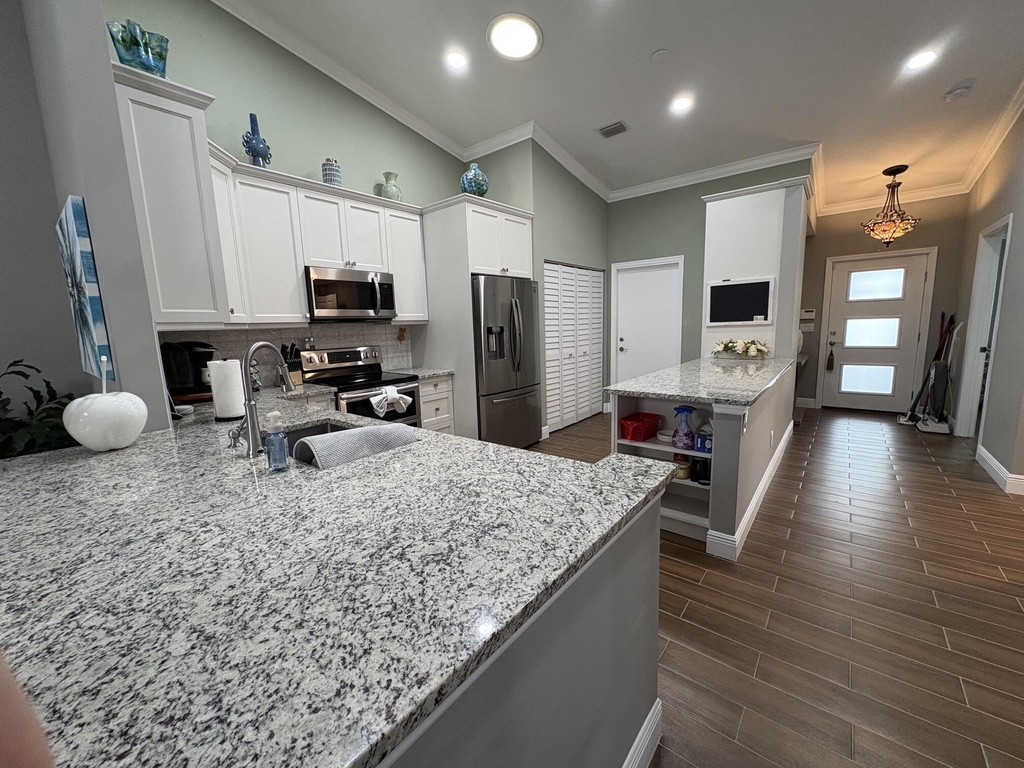 2175 Stonington Terrace - Photo 14