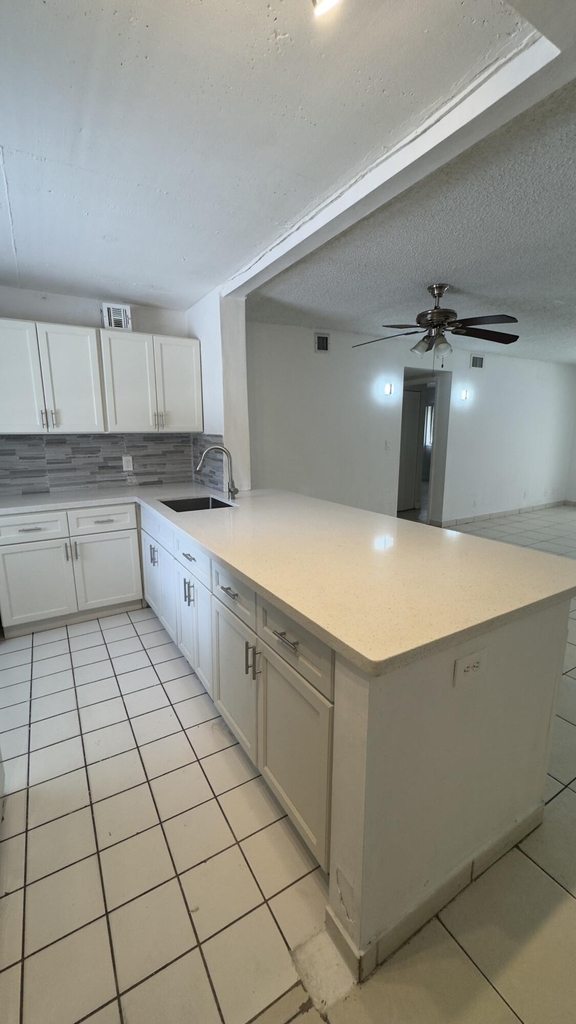 4220 Inverrary Boulevard - Photo 2