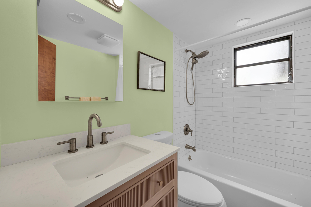 16747 95th Avenue N - Photo 11