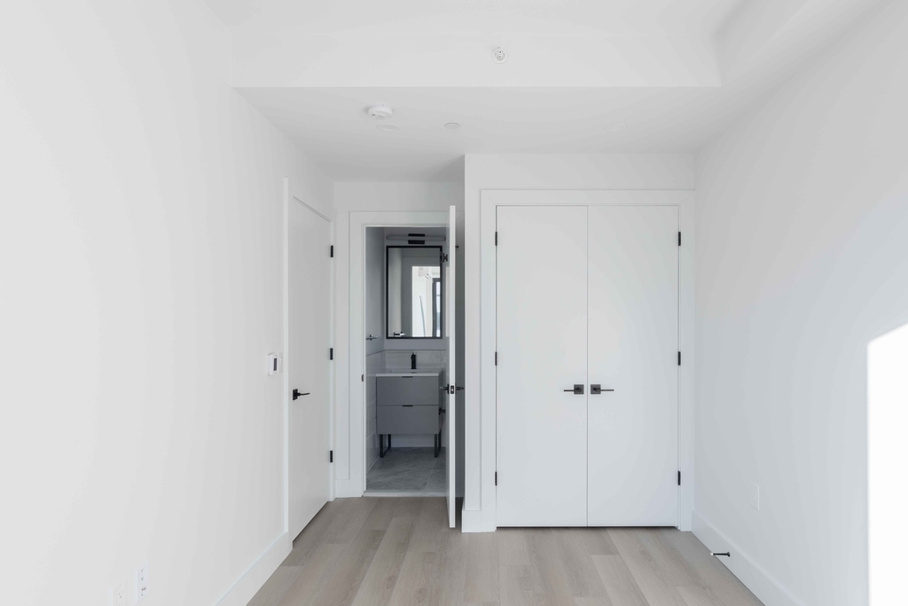 215 East 124th Street - Photo 4