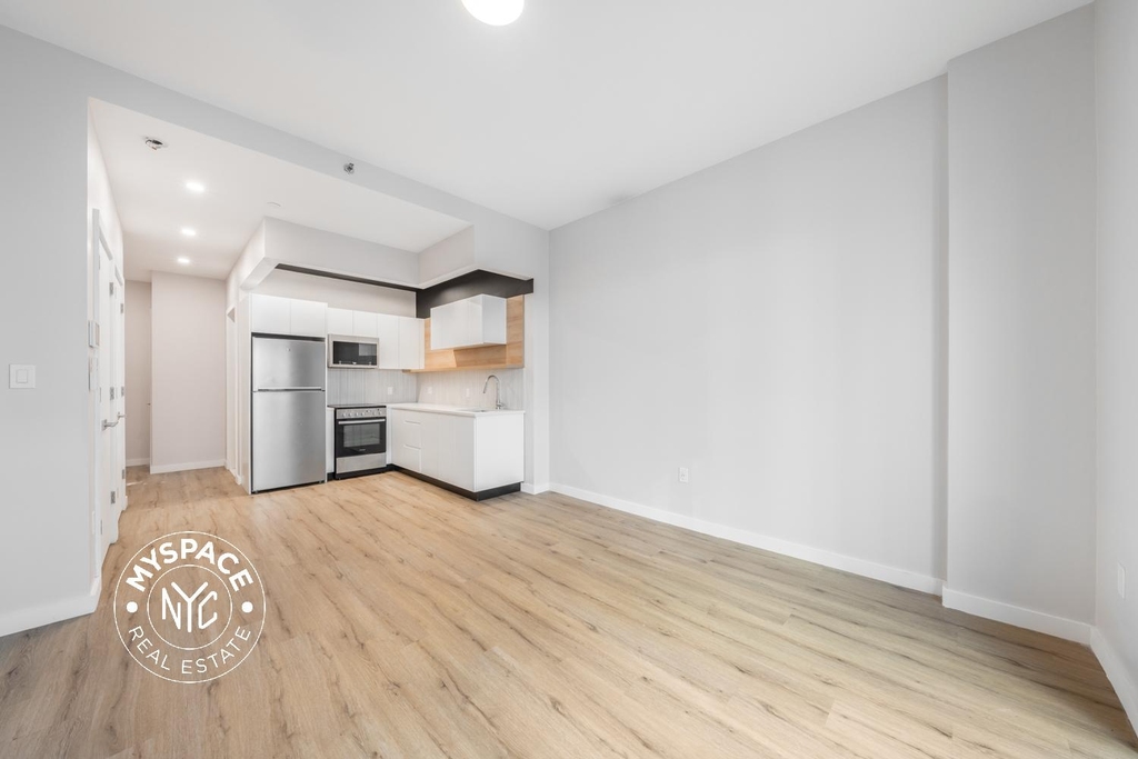 219 Lenox Road - Photo 1