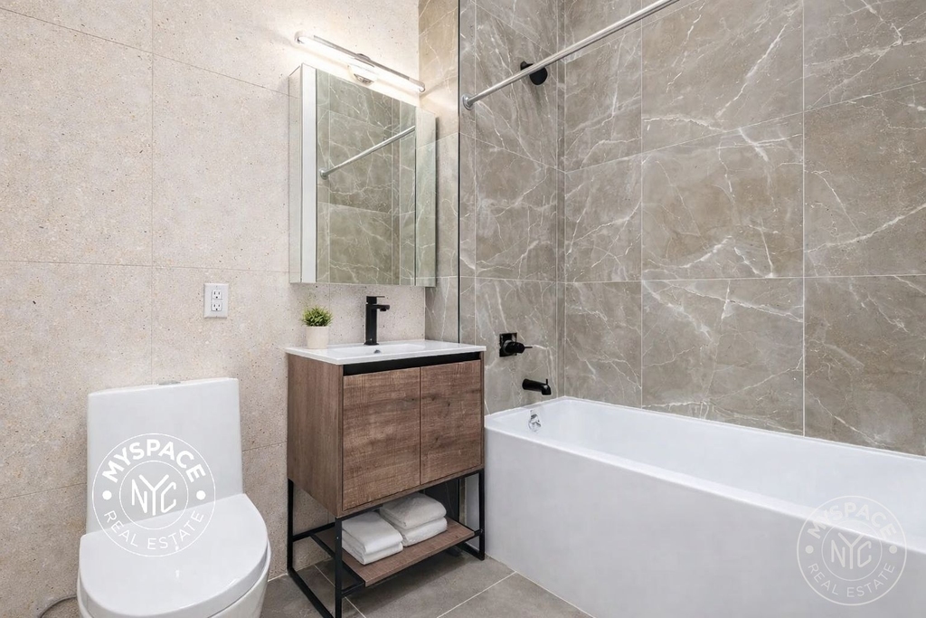 1499 Bedford Avenue - Photo 4